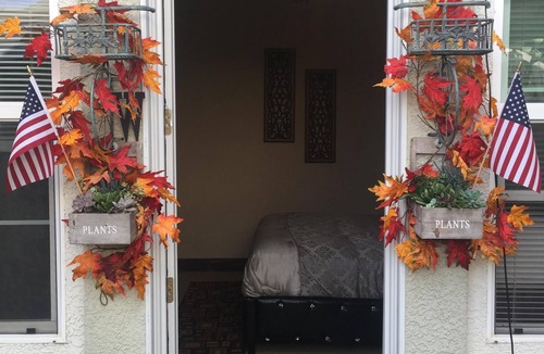 Hood House | Mini Suite with attached bath non smoking
