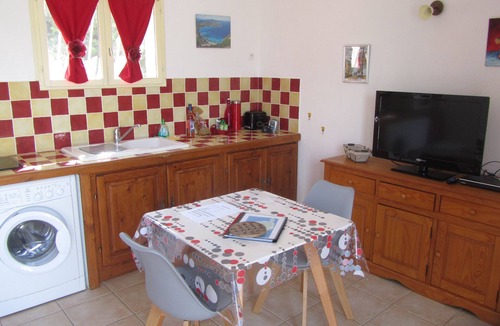 Porto-Vecchio Villa | Mini villa studio cosy air-conditioned 21 m2 for 1 couple, swimming pool