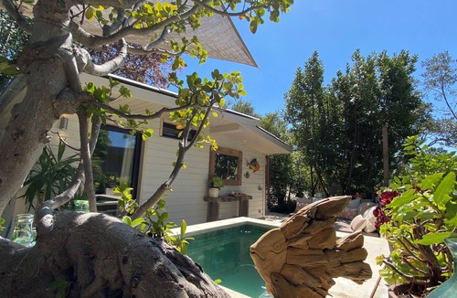 Cagnes-sur-Mer Ski Chalet | Mini Villa With Jacuzzi