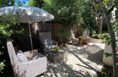 Cagnes-sur-Mer Ski Chalet | Mini Villa With Jacuzzi