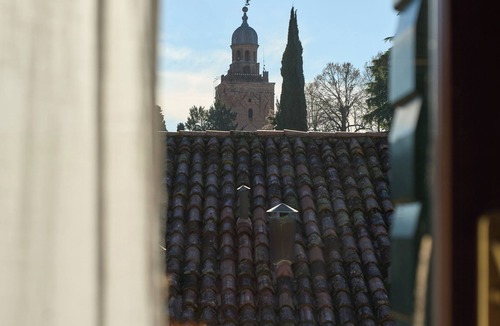 Castelfranco Veneto Apartment | Minicasa int. 3, overlooking the medieval walls