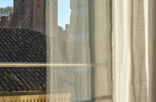 Castelfranco Veneto Apartment | Minicasa int. 3, overlooking the medieval walls