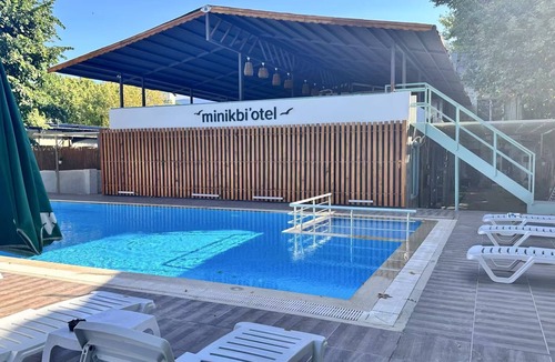 Erdek Hotel | Minik Bi Otel