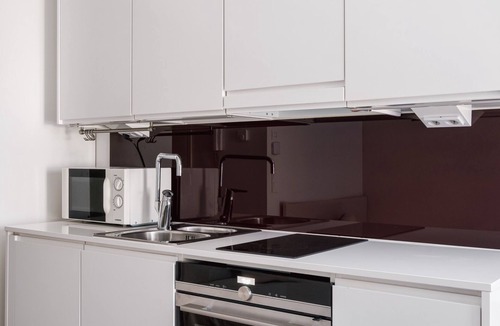 Punavuori Apartment | Minimal Studio Apt In Design District