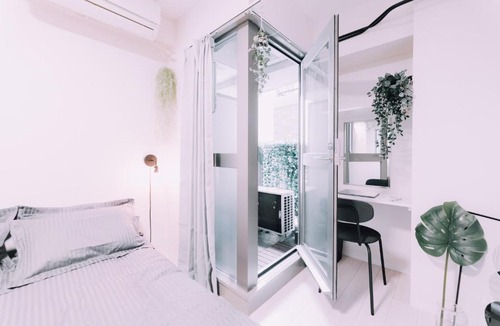 Minami Apartment | Minimalist Loft Namba Compact Studio with a 24-hour Gym MA602