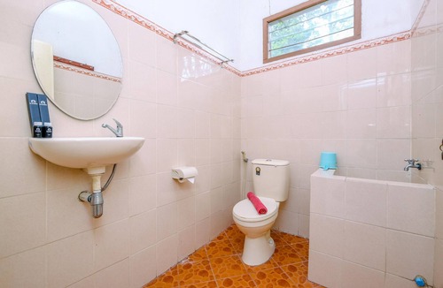 Caringin Apartment | Minimalist Studio Room At Graha Wishnu Guest House