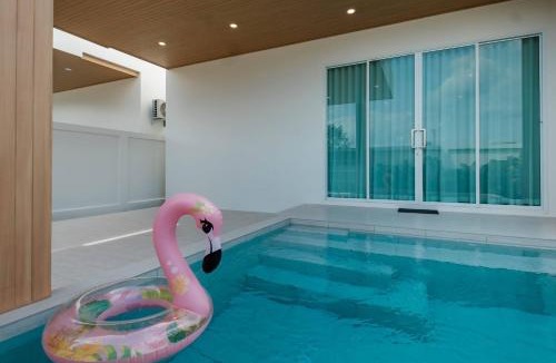 Krabi Villa | Minimalistic Pool Villa