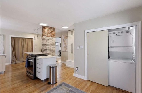 Southwest Minneapolis House | Minneapolis Tangletown Lux Property Airbnb “super host” certified