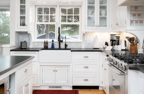 Excelsior House | MINNeSTAY* Gideon's Retreat-Excelsior | Sauna | Fun | Stylish