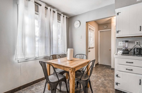 Ellendale House | Mins from Parks, Hiking, & Dining- Brick Bungalow