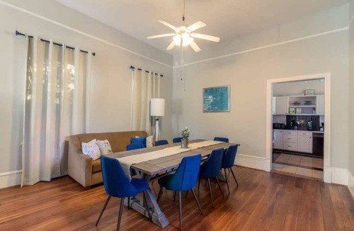 Columbus House | Mins to Riverwalk & Downtown - Mighty Mildred