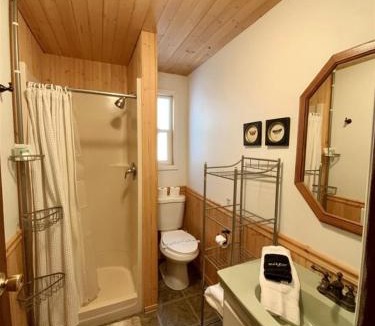 Cascade House | Mint Chip Cabin by Casago McCall - Donerightmanagement