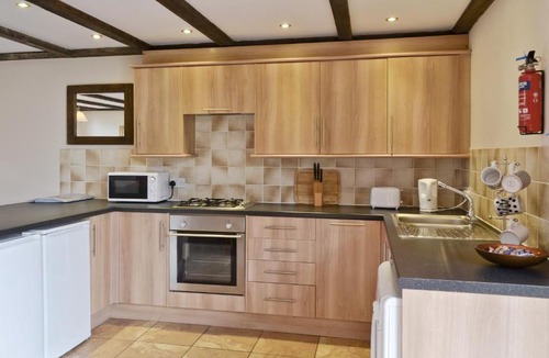 Irstead House | Mint - E4322