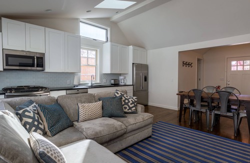 Vail - Beaver Creek House | Minturn River Cabin with Hot Tub and NEW Air Conditioning