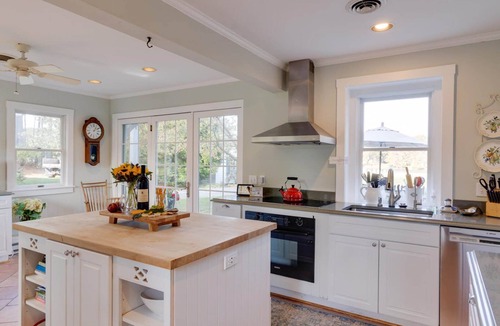 St. Michaels House | Minutes from Downtown St. Michael's | Game Room | Pool | Hot Tub | Pickle Ball C