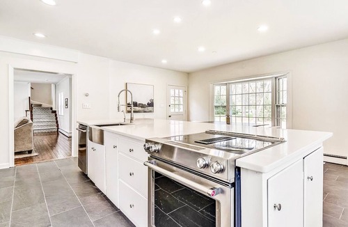 Easton House | Minutes from Downtown Easton and St. Michaels | Kayaks | Pool | Private Dock