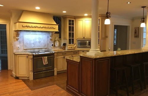 Manchester Center House | Minutes from Manchester Village/Center; near Stratton and Bromley Mtns
