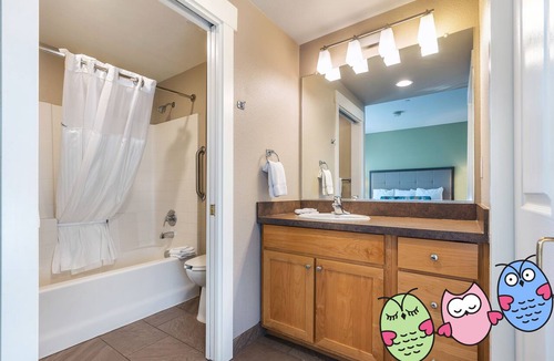 Windsor Condo | Minutes to Dozens of World Class Wineries - 2 Bedroom/2 Bath - Sleeps 6