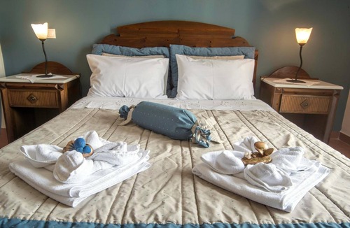 Galaxidi House | Mira Mare Hotel