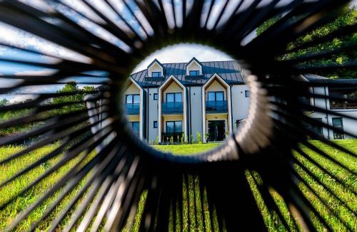 Borsa House | Mira Montis