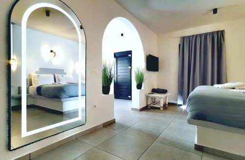 Perissa Hotel | Miracles Suites by Anastasia Princess, Adults Only