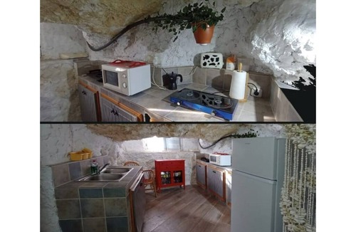 Bedmar House | Mirasierra Cave