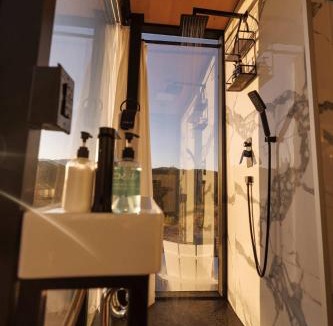 Orderville House | Mirror House Overlook at East Zion Resort