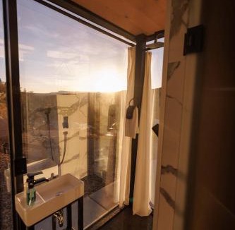Orderville House | Mirror House Zion at East Zion Resort