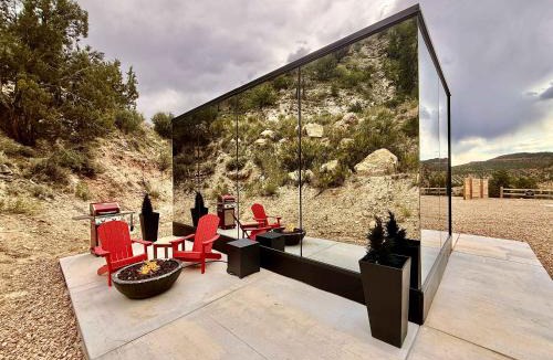 Orderville House | Mirror Mountain at East Zion Resort
