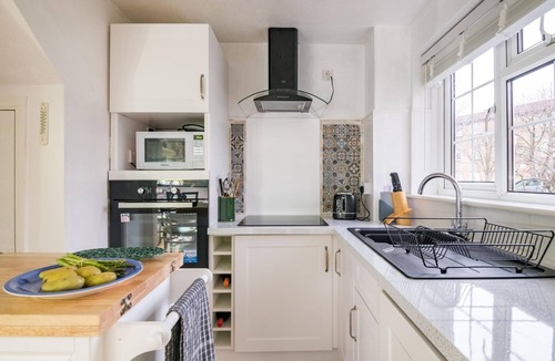 Acton House | Mirrored Reflections