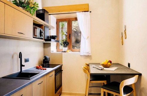 Mirthios Apartment | Mirthea Suites