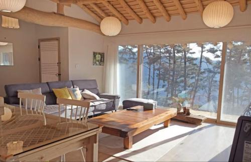 Miryang House | Miryang Todam Hanok