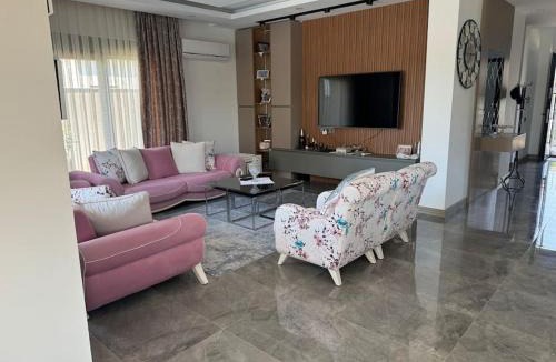 Dosemealti Villa | Misafirlerin favorisi Villa naz