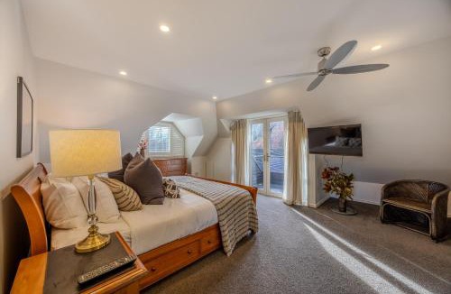 Wanaka Hotel | Mishika Retreat and Lodge