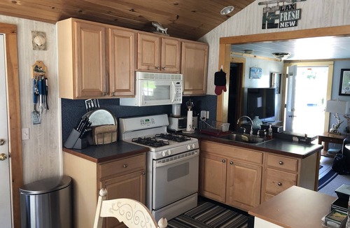 Westerly Cottage | Misquamicut Westerly Secluded Beach Cottage 2020 remodeled and upgraded.
