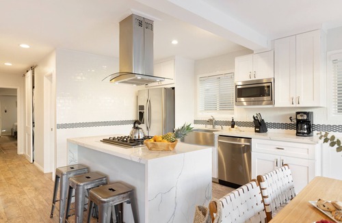 South Mission Beach House | Mission Point Buyout by AvantStay | Two Unit Buyout w/Patio & Close to Beach!