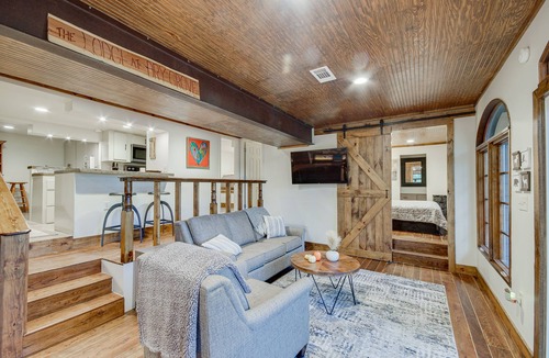 Tougaloo Cabin | Mississippi Retreat w/Hot Tub, Deck & Lake Views!