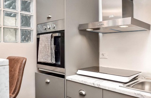 Carrara Apartment | Mistral Holidays - Splendido bilocale nuovissimo con finiture di lusso