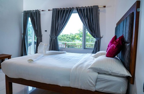 Pallivasal Bed & Breakfast | Misty Bush Munnar - Deluxe Double Room