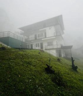 Devikolam House | Misty Cloud