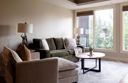 Canmore Apartment | Misty Mountain- Premium 2 Bedroom Mountain View