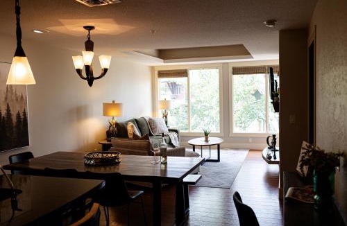 Canmore Apartment | Misty Mountain- Premium 2 Bedroom Mountain View
