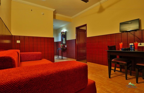 Moolakadai Hotel | Misty Mountain Resort