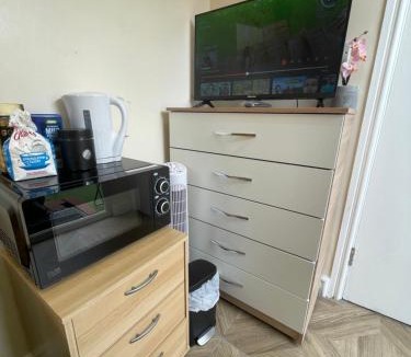Pollards Hill Apartment | Mitcham Let 11