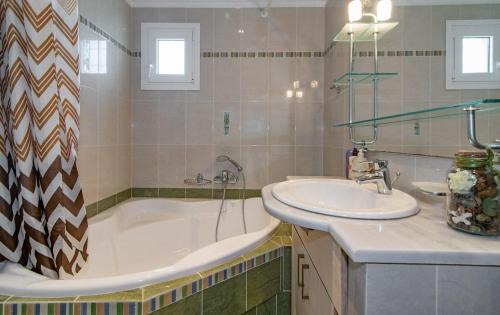Lithakia Apartment | Mitros Apartment