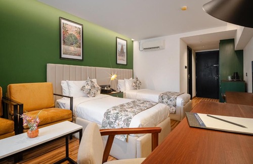 Wellawatta South Hotel | MK Colombo