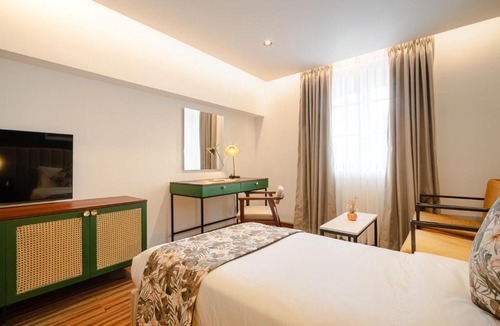 Wellawatta South Hotel | MK Colombo