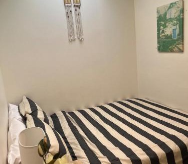 Queenstown Apartment | MKM Double Room - Shared Apartment with Host Couple