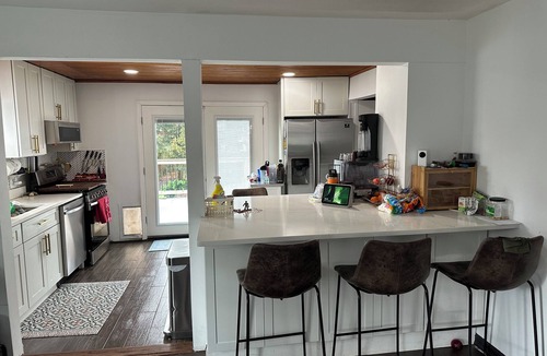 Lakeview House | ML 5Star Escape NY™ Luxury Family Oasis Near JFK, Queens & NYC Pet Friendly
