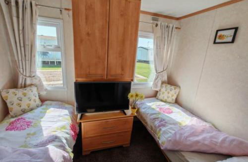Chapel Saint Leonards Other | ML60 2 BED DISABLED CARAVN GOLDEN PALM CHAPEL St LEONARDS